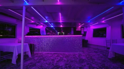 Yacht 101 bar